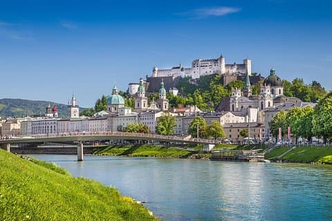 Private Tour with Austria Guide & Chauffeur