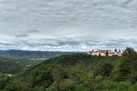 2-Hour Private Hiking Tour to Experience Nature and Culture at Goettweig Abbey