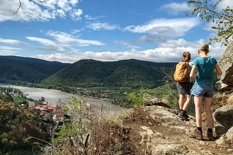 4-Hour Private Alpine Hiking Tour 'In the footsteps of king Lionheart'