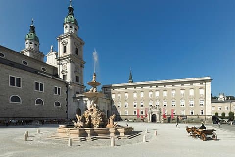 Residenzplatz & Salzburg Dom