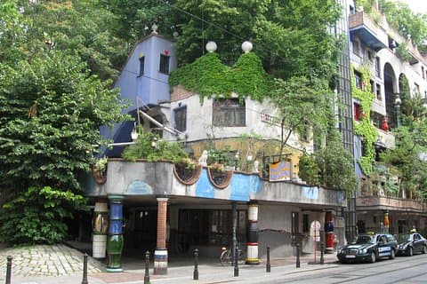 Virtual tour: on the trail of Hundertwasser