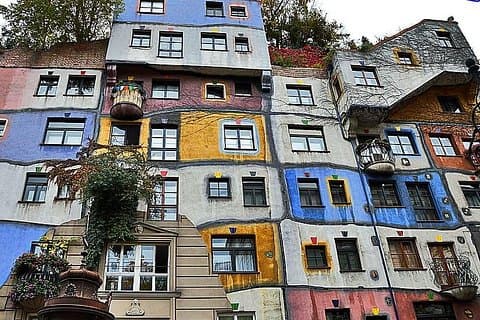 Private Full Day Tour from Budapest to Vienna with Hotel pick-up and drop off