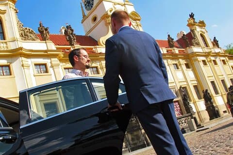 Private Transfer from Vienna to Prague in a Luxury Vehicle