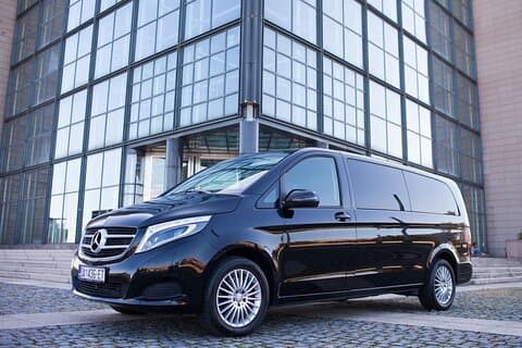 Private Transfer from Venice to Vienna or Vienna to Venice