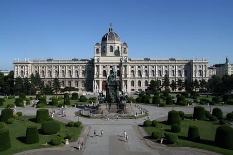 Bruegel and the Old Masters: A Kunsthistorisches Museum Tour