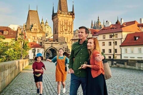 Vienna to Prague Round Trip: Private 2-Day Tour with lunches