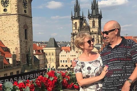 Prague Full Day Guided Tour with private transfers From Vienna