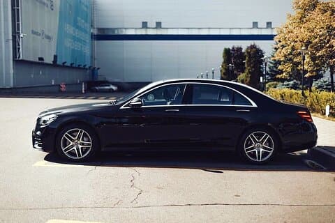 Airport Transfer: Vienna to Vienna Airport VIE by Business Car
