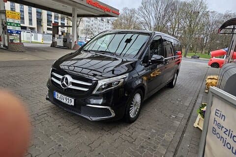 Private Transfer from Vienna Hotels to Vienna Airport