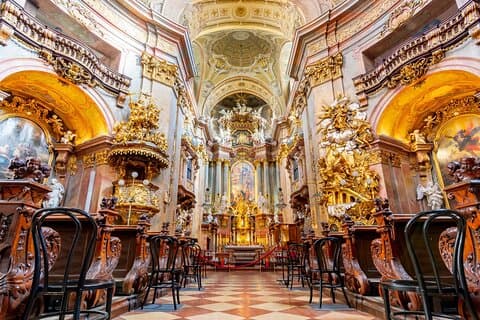 Vienna: Guided Walking Tour of City Hidden Gems & Highlights