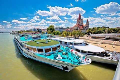 Vienna River Cruise, Walking Tour with St. Stephan Cathedral