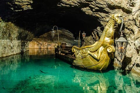 Vienna Woods Tour including underground lake