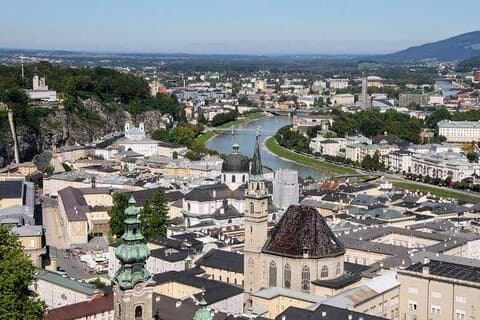 Vienna: Private tour to Salzburg