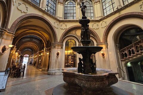 Highlights of Vienna in a Historical & Cultural Walking Tour