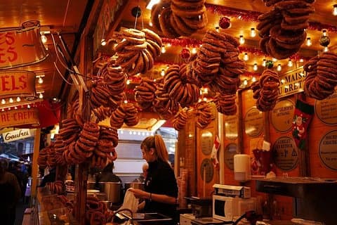 Innsbruck: A Walking Food Tour with Full Meal by Do Eat Better