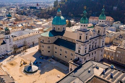 Private Tour to Hallstatt and Salzburg from Vienna