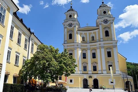 Do-Re-Mi Private Tour: Salzburg & Lake District