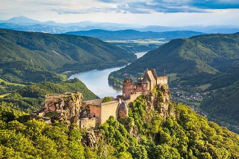 Castle ruins Aggstein c Manni Kostler