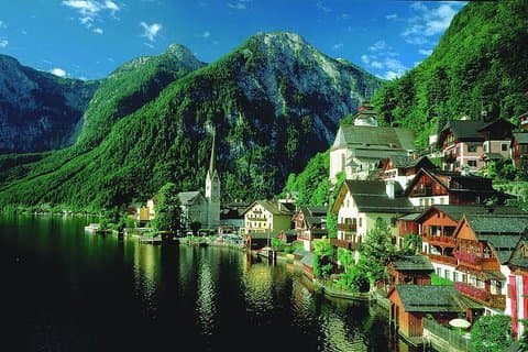 Day Tour Hallstat From Wien With Boat Cruise And Driver Guide