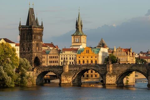 Door to Door transfer from Zell am See to Prague