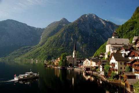 Hallstatt and Ort Castle Day Trip from Vienna