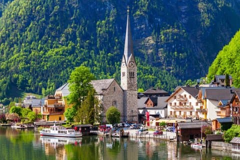 From Vienna to Hallstatt and Salzburg Day Trip with Hotel Pickup