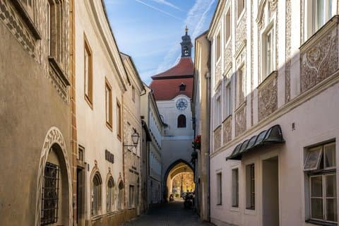 Discover Krems Old Town: Medieval Sights, Heritage & Wine Culture