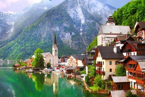 Hallstatt Scavenger Hunt & Highlights Self-Guided Walking Tour