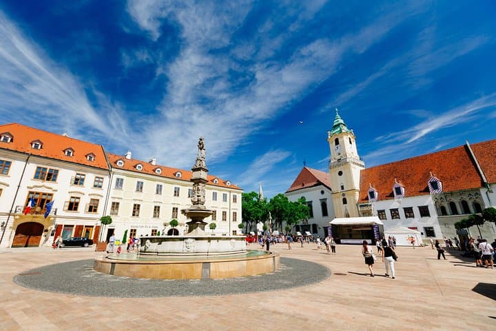 Bratislava Day Trip from Vienna (c) VIENNA SIGHTSEEING TOURS Bernhard Luck