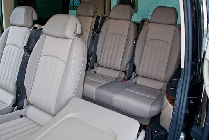 Enjoy a private transfer from Vienna to Prague
