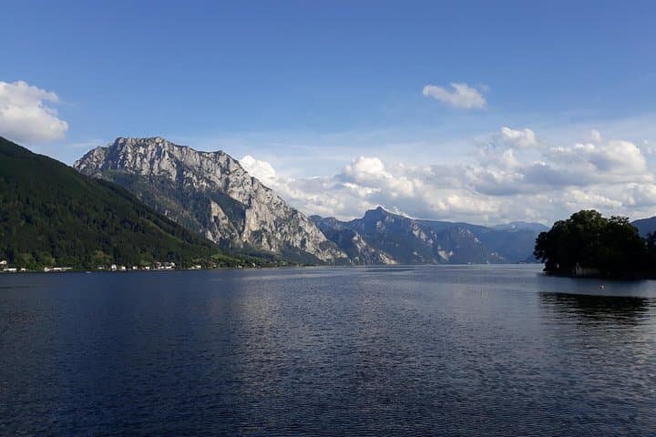 Hallstatt & Ort Castle, Alpine Lakes Guided Day Trip.