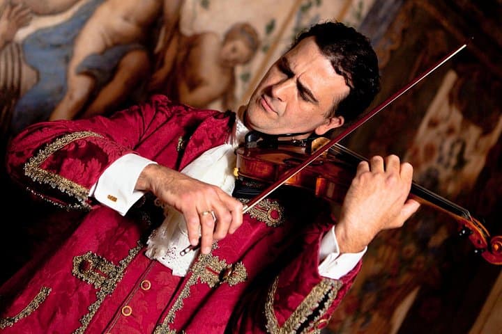 Mozart Ensemble Vienna: Claudio Bentes