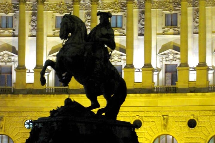 Heldenplatz