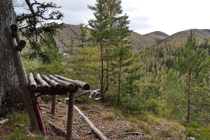 2-Hour Alpine Private Hiking Tour along Luckerte Wand Mountain from Vienna