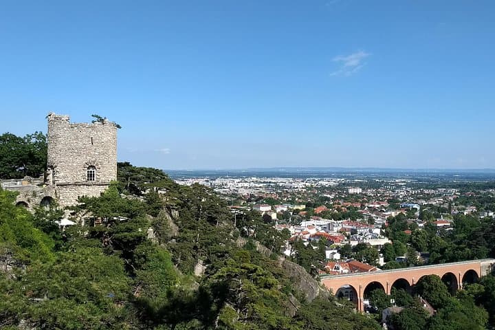2-Hour Private Hiking Tour on Kalenderberg Mountain to Meet History from Vienna