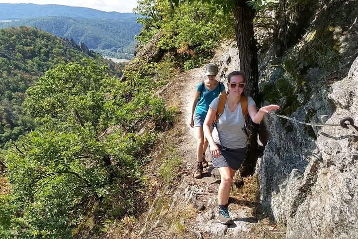 4-Hour Private Alpine Hiking Tour 'In the footsteps of king Lionheart'