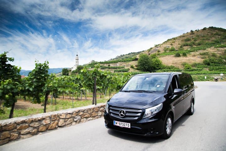 Wachau Valley Small-Group Tour and Wine Tasting from Vienna