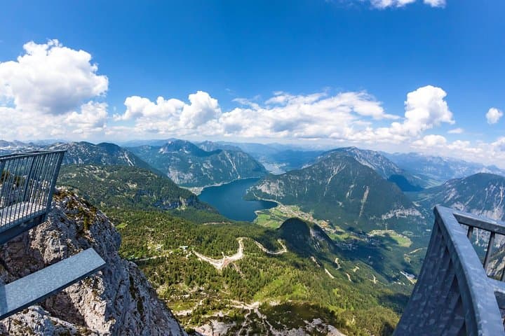 Private Custom Hallstatt & Lake District Tour