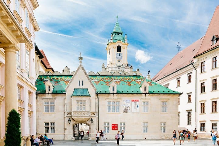 Bratislava Day Trip from Vienna (c) VIENNA SIGHTSEEING TOURS Bernhard Luck
