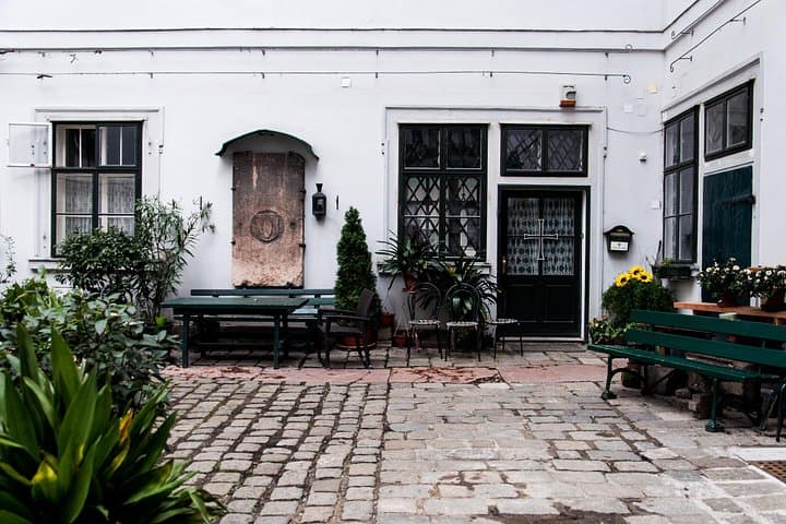 Walking Tour in the Heart of Vienna to Discover Its Hidden Gems