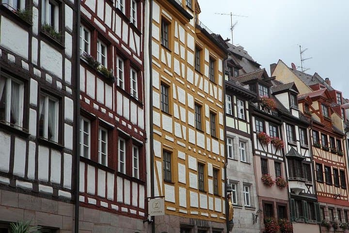 Private Vienna to Nuremberg Transfer with Sightseeing Stops