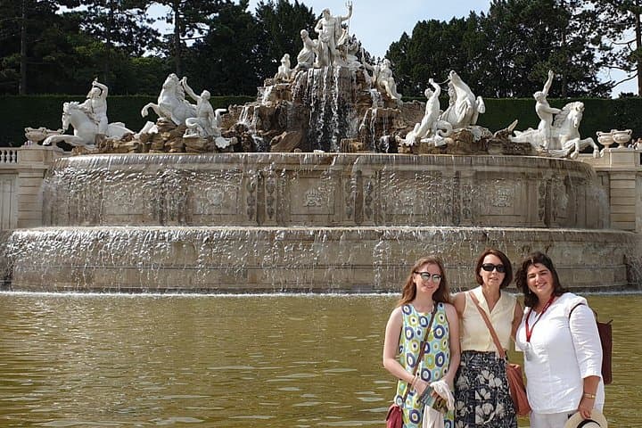 Schönbrunn Palace and Gardens Tour