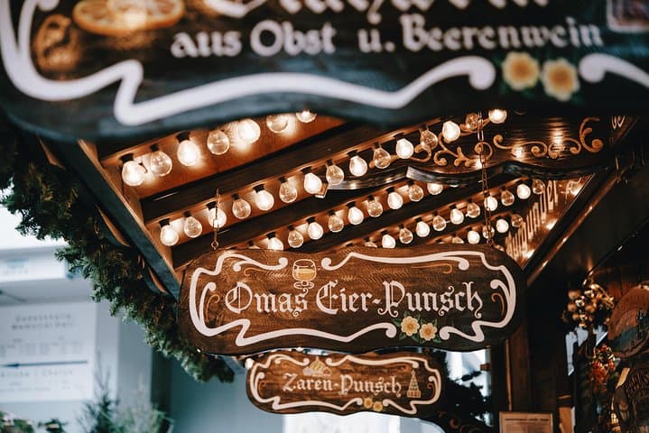 Christmas Private Daytrip - Vienna to Prague & back, English Speaking Driver