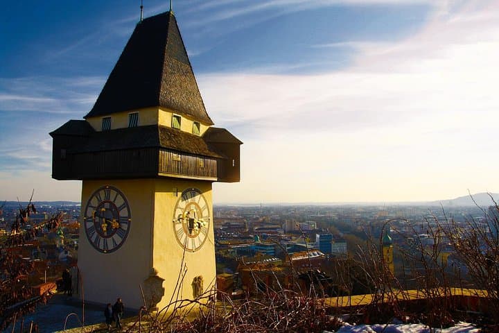 Strolling Graz: Medieval Lanes, Baroque Splendor & Modern Marvels