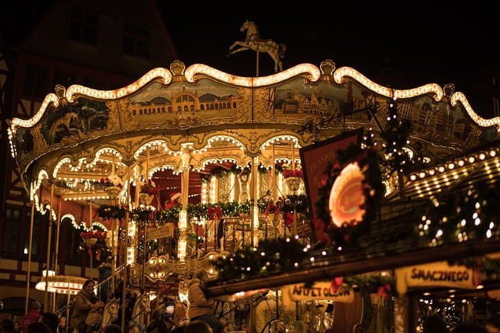 Christmas Private Daytrip - Salzburg to Munich & back, English Speaking Driver