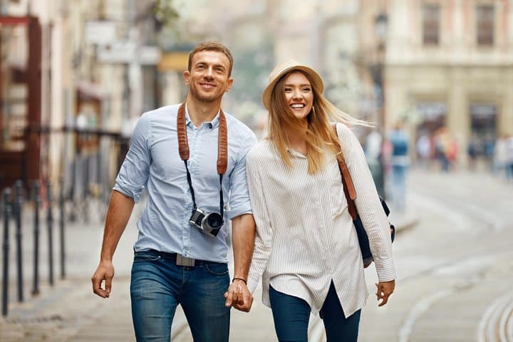 Private Transfer from Vienna to Warsaw with 2h of Sightseeing