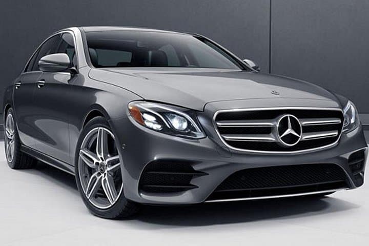 Airport Private Transfer in Business Car