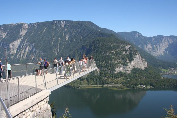 Hallstatt Guided Day Trip from Vienna With Skywalk Option