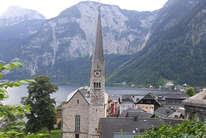 Hallstatt Guided Day Trip from Vienna With Skywalk Option