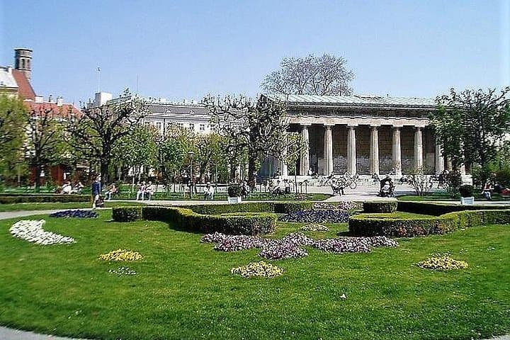 Spring at Volksgarten